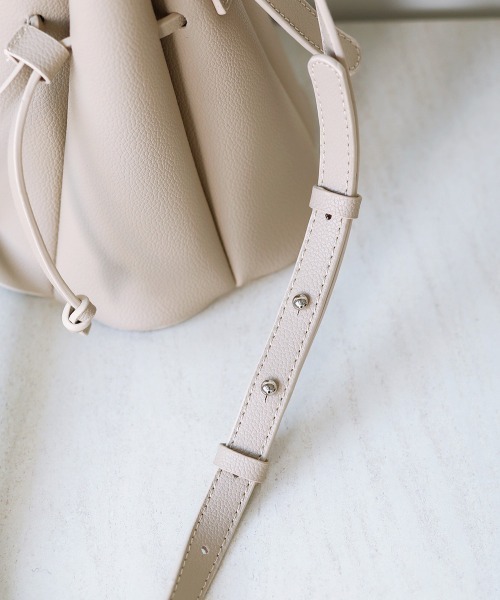 Bou Jeloud（ブージュルード）の「ラウンドフラワー２ｗａｙBAG（ショルダーバッグ・レディース・ブラック/グリーン/ホワイト系その他・FREE）」の6枚目の写真