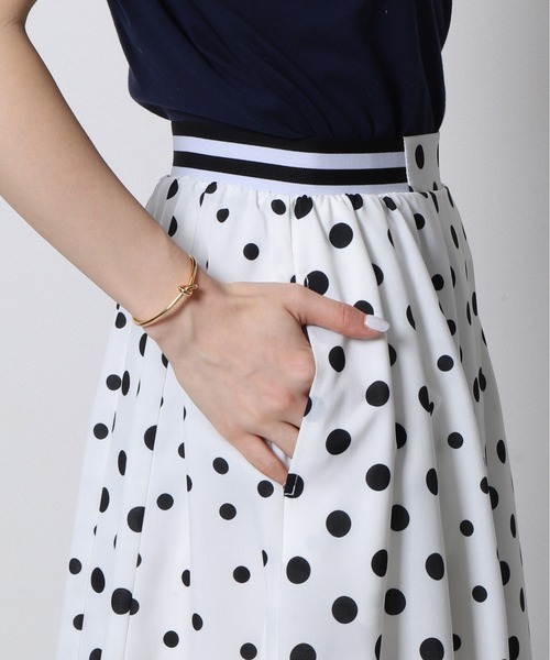 Re.Verofonna(ヴェロフォンナ)の「ドット切替スカート(スカート・レディース・ブラック/ホワイト/ベージュ・MEDIUM)」の10枚目の写真