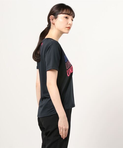 UNDER ARMOUR（アンダーアーマー）の「UAテキストロゴ Tシャツ（トレーニング/WOMEN）（Tシャツ/カットソー・レディース・ホワイト/ブラック・SM/LG/MD/XL）」の5枚目の写真
