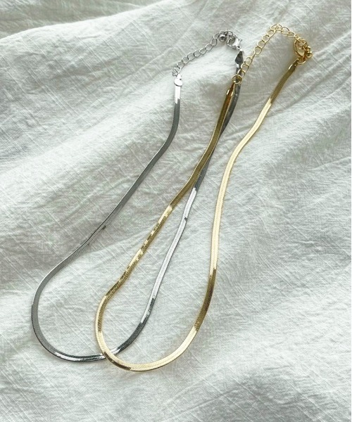 apres jour mignon(アプレジュールミニョン)の「【apresjour mignon×ARIAZ】スネークチェーンネックレス(ネックレス・レディース・シルバー/ゴールド・ONESIZE)」の3枚目の写真