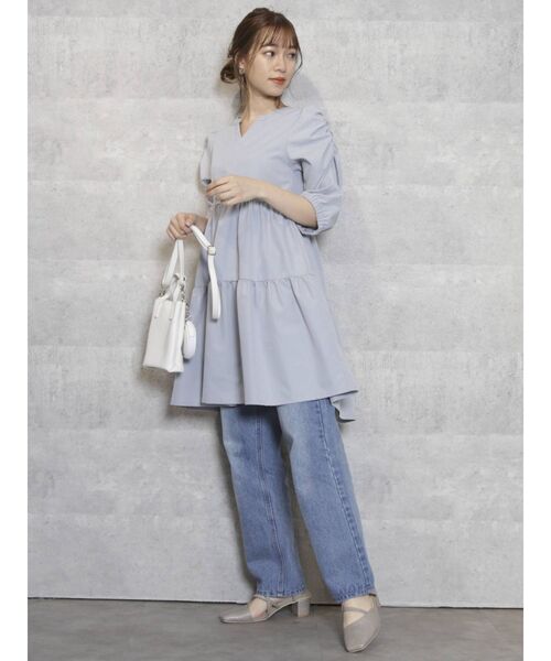 dazzlin（ダズリン）の「ティアードフレアシャツチュニック（チュニック・レディース・オフホワイト/ベージュ/ブルー・FREE）」の8枚目の写真