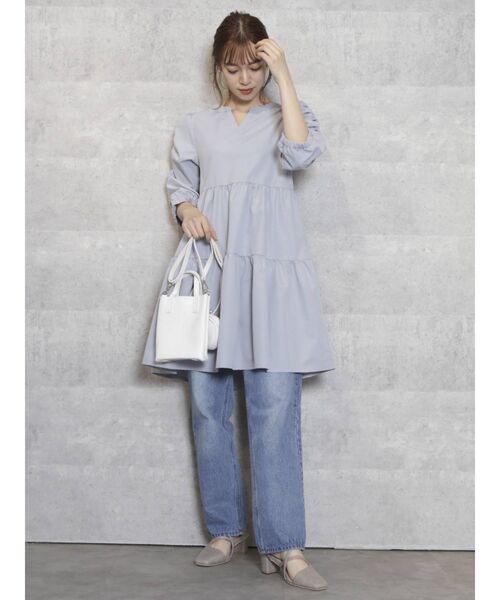 dazzlin（ダズリン）の「ティアードフレアシャツチュニック（チュニック・レディース・オフホワイト/ベージュ/ブルー・FREE）」の10枚目の写真