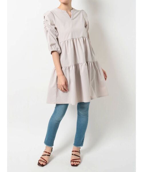 dazzlin（ダズリン）の「ティアードフレアシャツチュニック（チュニック・レディース・オフホワイト/ベージュ/ブルー・FREE）」の14枚目の写真