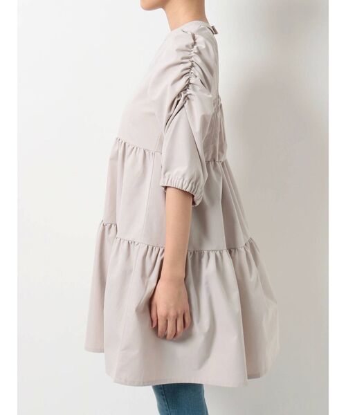 dazzlin（ダズリン）の「ティアードフレアシャツチュニック（チュニック・レディース・オフホワイト/ベージュ/ブルー・FREE）」の7枚目の写真