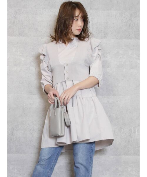 dazzlin（ダズリン）の「ティアードフレアシャツチュニック（チュニック・レディース・オフホワイト/ベージュ/ブルー・FREE）」の19枚目の写真