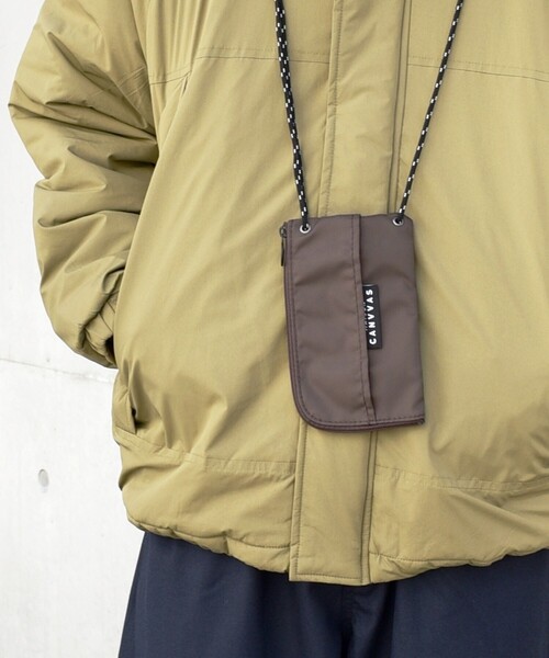 MAISON CANVVAS（メゾンキャンバス）の「【SHIPS any別注】MAISON CANVVAS: 【ユニセックス】 マルチ ポーチ◇（ポーチ・メンズ・ブラック/ブラウン/ベージュ/ライトグリーン/ライトブルー/パープル/ピンク/グレー/ネイビー/イエロー/ダークブルー/ホワイト・ONE SIZE）」の5枚目の写真