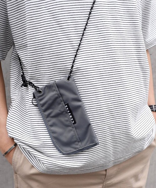 MAISON CANVVAS（メゾンキャンバス）の「【SHIPS any別注】MAISON CANVVAS: 【ユニセックス】 マルチ ポーチ◇（ポーチ・メンズ・ブラック/ブラウン/ベージュ/ライトグリーン/ライトブルー/パープル/ピンク/グレー/ネイビー/イエロー/ダークブルー/ホワイト・ONE SIZE）」の4枚目の写真