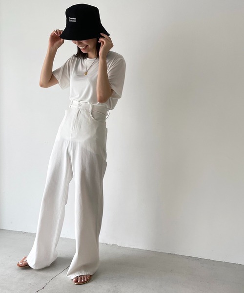 CANAL JEAN（キャナルジーン）の「via j(ヴィアジェイ) モダール半袖Tシャツ（Tシャツ/カットソー・レディース・ライトグレー/ブラック/アイボリー・ONE SIZE）」の4枚目の写真