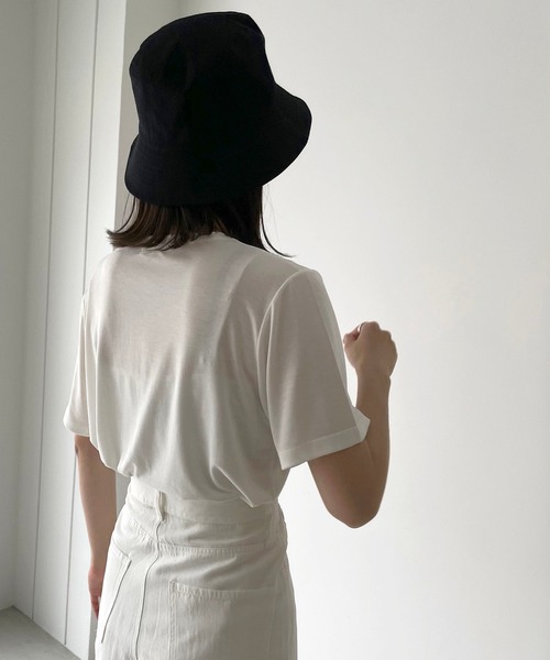 CANAL JEAN（キャナルジーン）の「via j(ヴィアジェイ) モダール半袖Tシャツ（Tシャツ/カットソー・レディース・ライトグレー/ブラック/アイボリー・ONE SIZE）」の5枚目の写真