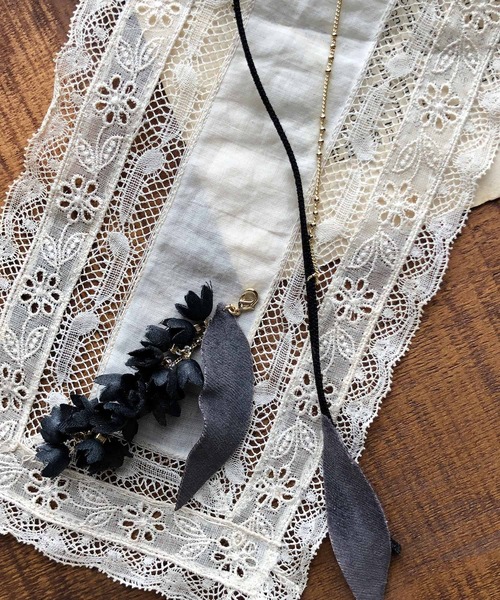 m.soeur（エムスール）の「スズランの2wayネックレス＊（ネックレス・レディース・ブラック/ホワイト・FREE）」の6枚目の写真