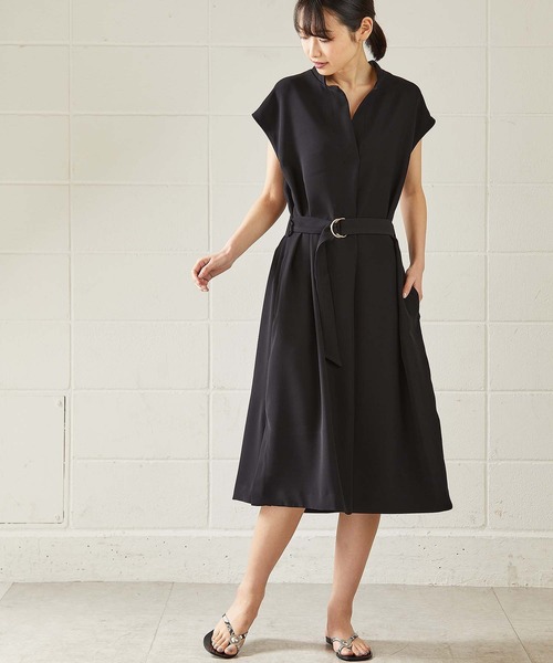 OUVRAGE CLASSE（ウヴラージュクラス）の「ベルト付きフレンチスリーブワンピース【オンラインストア限定アイテム】（ワンピース・レディース・ブラック/グレイッシュベージュ・FREE）」の6枚目の写真