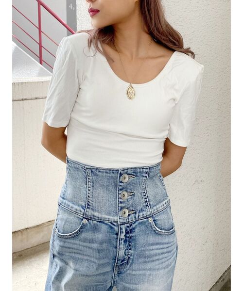 GYDA(ジェイダ)の「カップ付きハーフスリーブバッククロステレコTOPS(Tシャツ/カットソー・レディース・ブラック/オフホワイト・FREE)」の5枚目の写真