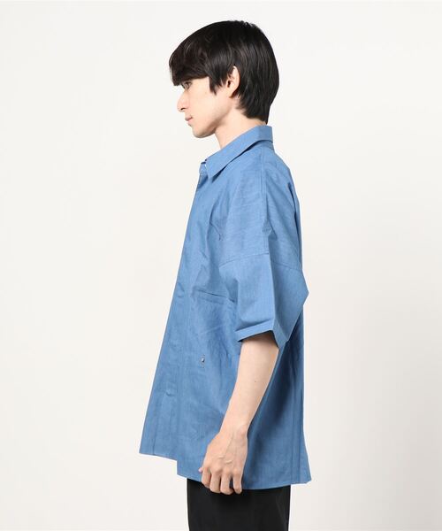 LUSOR（ルーソル）の「LUSOR（ルーソル）シャンブレーブラインドホックシャツ（シャツ/ブラウス・メンズ・ブルー/ブラック・FREE）」の4枚目の写真