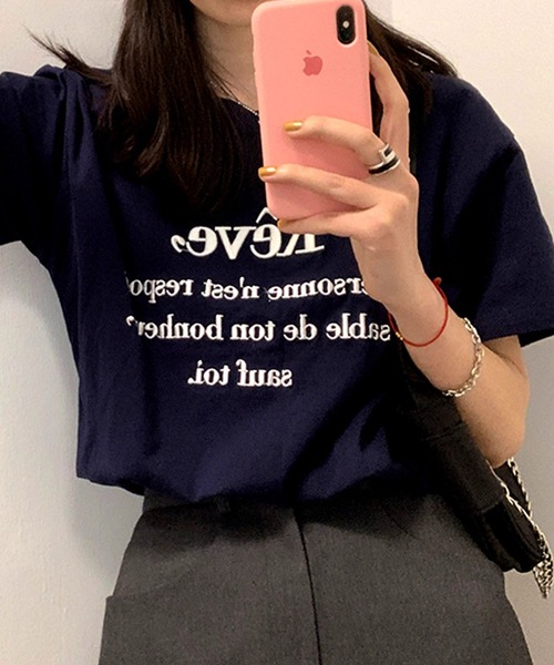 SMILE ORCHID(スマイルオーキッド)の「刺繍ロゴTシャツ(Tシャツ/カットソー・レディース・ホワイト/ベージュ/ネイビー・FREE)」の13枚目の写真