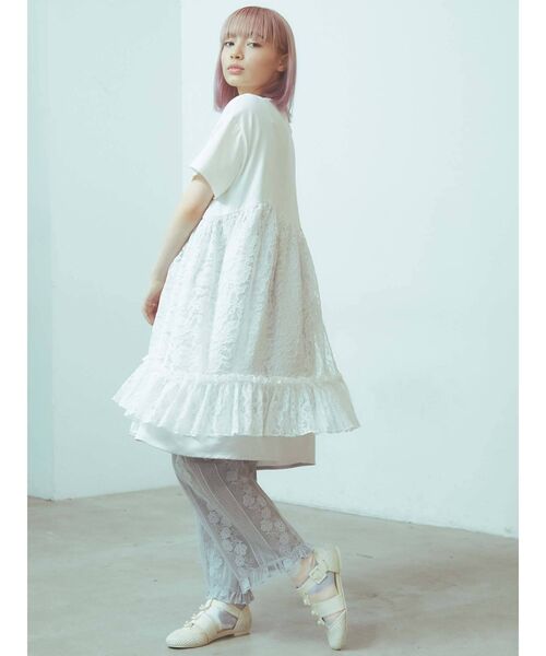 merry jenny（メリージェニー）の「イソザイレイヤードカットワンピース（ワンピース・レディース・オフホワイト/チャコールグレー/ピンク・FREE）」の10枚目の写真