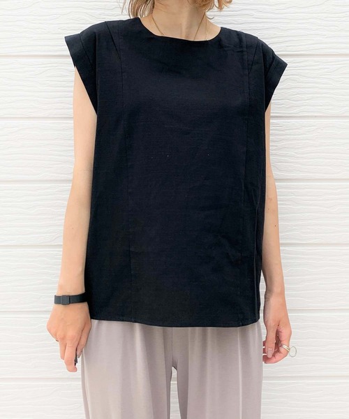 Q（キュー）の「肩タックフレンチスリーブトップス（Tシャツ/カットソー・レディース・ブラック/ベージュ・MEDIUM）」の3枚目の写真