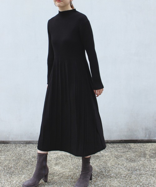 LAVEANGE（ラビアンジェ）の「プリーツ切替リブニットワンピース（ワンピース・レディース・ブラック/ベージュ/グレー/グレイッシュベージュ/ライトブルー・S/M/L）」の19枚目の写真