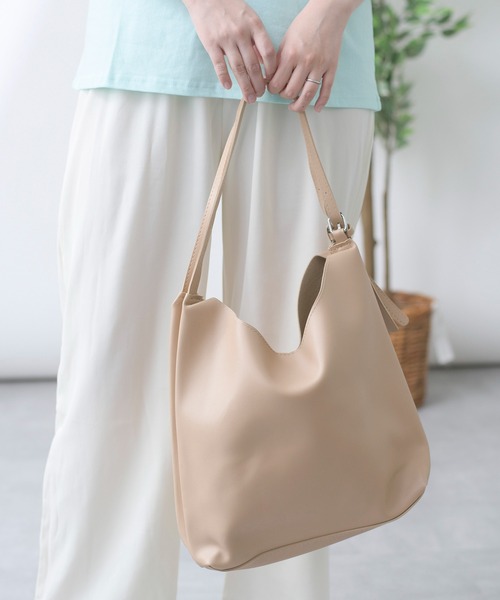 SETUP7（セットアップセブン）の「【SETUP7】PUレザーショルダー ポーチ付 KNF（ショルダーバッグ・レディース・ブラック/ベージュ/ブラウン・FREE）」の9枚目の写真