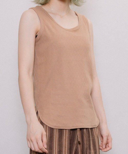 refinedworks（リファインドワークス）の「針抜きテレコ両面タンク（タンクトップ・レディース・ベージュ/ブラック/オフホワイト/グリーン・FREE）」の3枚目の写真