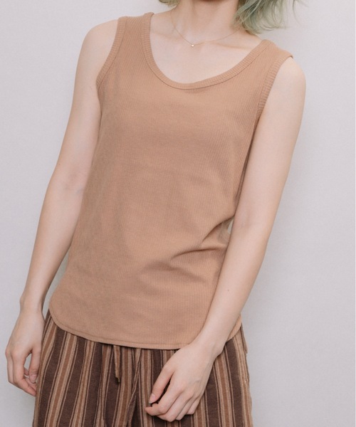 refinedworks（リファインドワークス）の「針抜きテレコ両面タンク（タンクトップ・レディース・ベージュ/ブラック/オフホワイト/グリーン・FREE）」の5枚目の写真