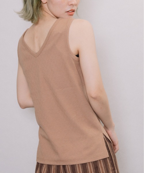 refinedworks（リファインドワークス）の「針抜きテレコ両面タンク（タンクトップ・レディース・ベージュ/ブラック/オフホワイト/グリーン・FREE）」の7枚目の写真