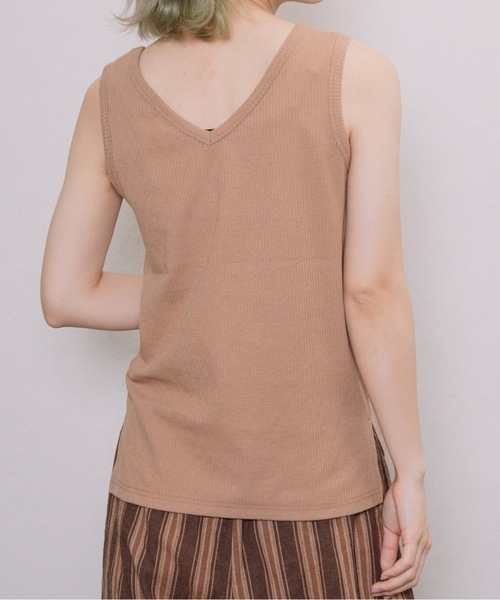 refinedworks（リファインドワークス）の「針抜きテレコ両面タンク（タンクトップ・レディース・ベージュ/ブラック/オフホワイト/グリーン・FREE）」の8枚目の写真