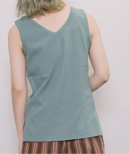 refinedworks（リファインドワークス）の「針抜きテレコ両面タンク（タンクトップ・レディース・ベージュ/ブラック/オフホワイト/グリーン・FREE）」の11枚目の写真