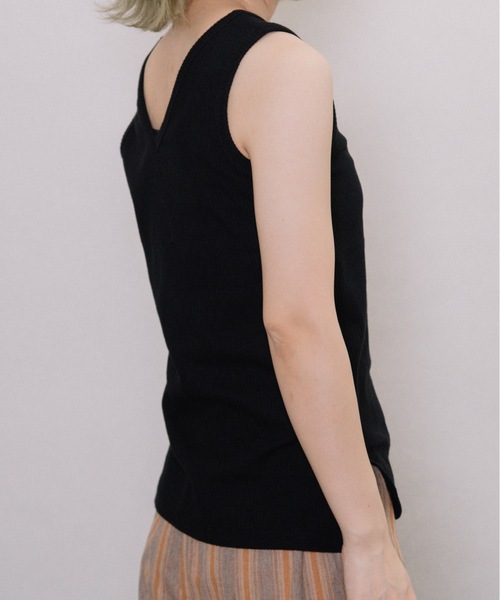 refinedworks（リファインドワークス）の「針抜きテレコ両面タンク（タンクトップ・レディース・ベージュ/ブラック/オフホワイト/グリーン・FREE）」の18枚目の写真