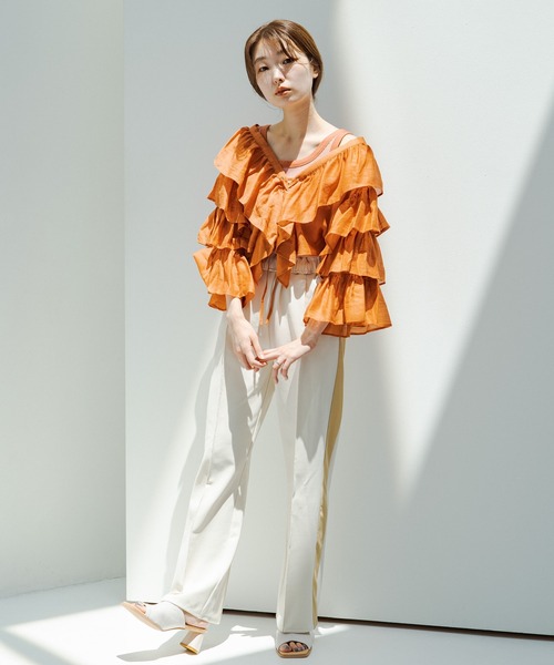 Kastane(カスタネ)の「袖フリル編み上げボレロ(シャツ/ブラウス・レディース・オフホワイト/オレンジ・FREE)」の17枚目の写真