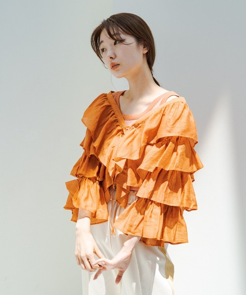 Kastane(カスタネ)の「袖フリル編み上げボレロ(シャツ/ブラウス・レディース・オフホワイト/オレンジ・FREE)」の19枚目の写真