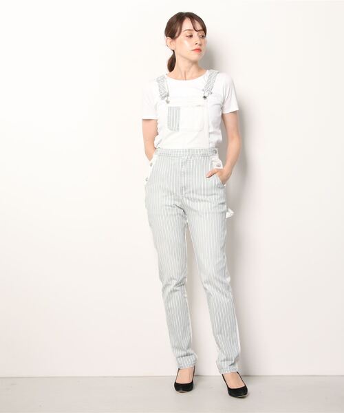 Guess(ゲス)の「Carrie Dungaree Overall(サロペット/オーバーオール・レディース・その他・25inch/26inch/24inch/27inch/28inch)」の4枚目の写真