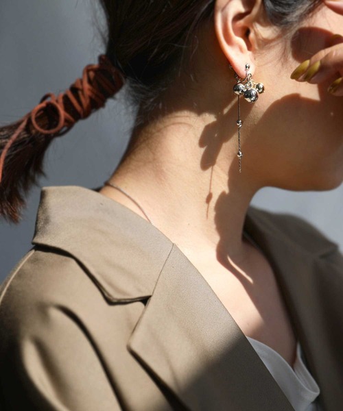 antiqua（アンティカ）の「メタルボールイヤリング（イヤリング・レディース・シルバー/ゴールド・FREE）」の5枚目の写真