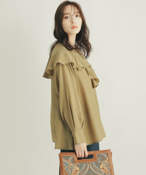 Andemiu（アンデミュウ）の「フリルネックブラウス219039（シャツ/ブラウス・レディース・ブラック/イエロー/ブルー・FREE）」の4枚目の写真