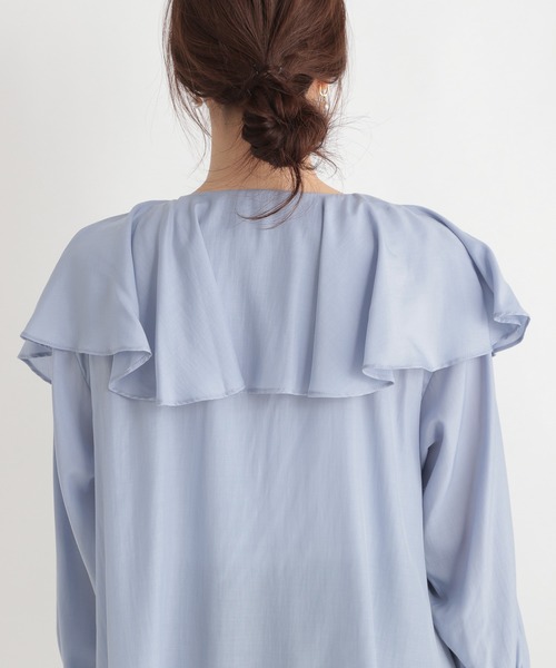 Andemiu（アンデミュウ）の「フリルネックブラウス219039（シャツ/ブラウス・レディース・ブラック/イエロー/ブルー・FREE）」の10枚目の写真