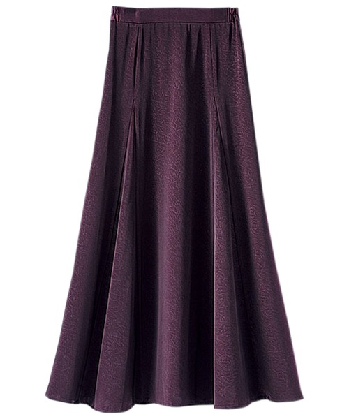 BELLUNA PLUS(ベルーナ)の「エンボス加工サテン素材フレアースカート(スカート・レディース・ベージュ/ワイン・X-LARGE/MEDIUM/LARGE)」の4枚目の写真