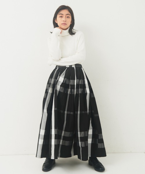 Libra Cue(リブラ キュー)の「ベーシックリブタートル(ニット/セーター・レディース・イエロー/グリーン/ホワイト/レッド/ブラック・FREE)」の7枚目の写真