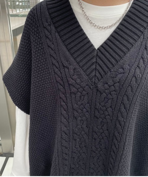 DANKE SCHON(ダンケシェーン)の「DankeSchon/ダンケシェーン/ZIPUP KNITT VEST/ジップニットベスト(ベスト・レディース・ホワイト/ブラック/カーキ・FREE)」の9枚目の写真