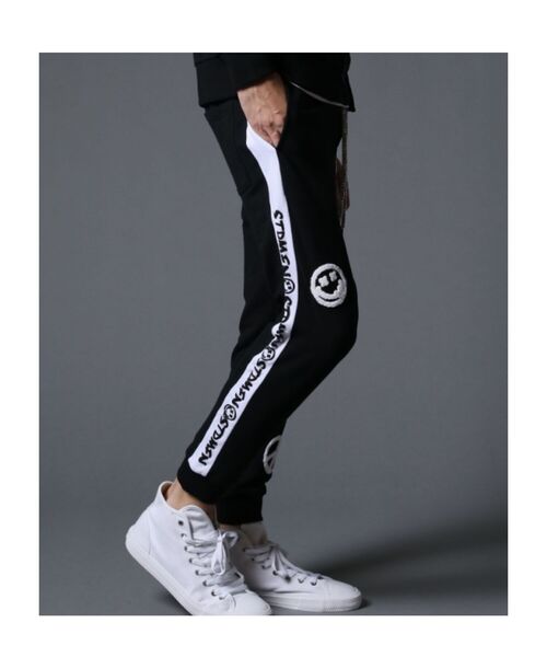 STUD MUFFIN（スタッドマフィン）の「STUD MUFFIN/スタッドマフィン/ストレッチベア裏毛 サガラパッチ＆ロゴ サイドライン リブパンツ（スウェットパンツ・メンズ・ブラック/グレー・2/4/3）」の19枚目の写真