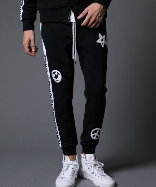 STUD MUFFIN（スタッドマフィン）の「STUD MUFFIN/スタッドマフィン/ストレッチベア裏毛 サガラパッチ＆ロゴ サイドライン リブパンツ（スウェットパンツ・メンズ・ブラック/グレー・2/4/3）」の3枚目の写真