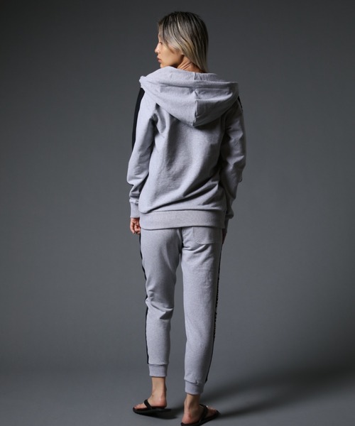 STUD MUFFIN（スタッドマフィン）の「STUD MUFFIN/スタッドマフィン/ストレッチベア裏毛 サガラパッチ＆ロゴ サイドライン リブパンツ（スウェットパンツ・メンズ・ブラック/グレー・2/4/3）」の11枚目の写真