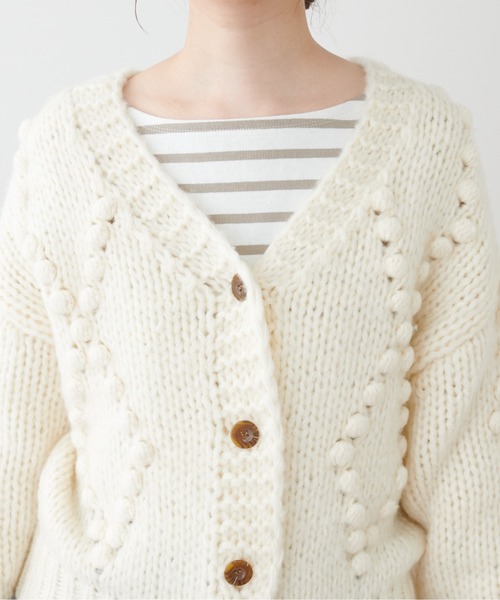 natural couture(ナチュラルクチュール)の「ポンポンニットカーディガン(カーディガン/ボレロ・レディース・オフホワイト/ブラウン/ベージュ・FREE)」の19枚目の写真