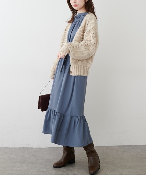 natural couture(ナチュラルクチュール)の「ポンポンニットカーディガン(カーディガン/ボレロ・レディース・オフホワイト/ブラウン/ベージュ・FREE)」の15枚目の写真