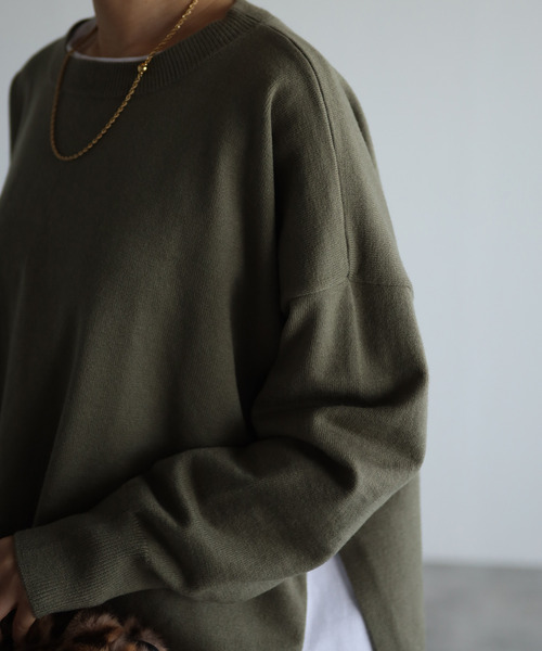 amini(アミニ)の「【2021-2022 A/W】バックボタンスリットニット(ニット/セーター・レディース・ライトブルー/ブラック/アイボリー/モスグリーン・MEDIUM)」の12枚目の写真