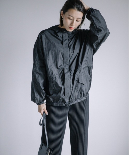 Chaco closet（チャコ クローゼット）の「軽量シャカシャカナイロンパーカ（マウンテンパーカー・レディース・ブラック/パープル/グレー・FREE）」の4枚目の写真