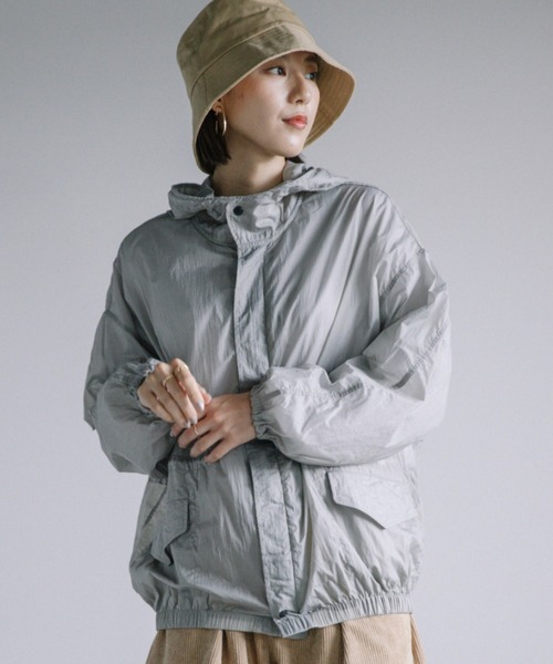 Chaco closet（チャコ クローゼット）の「軽量シャカシャカナイロンパーカ（マウンテンパーカー・レディース・ブラック/パープル/グレー・FREE）」の10枚目の写真