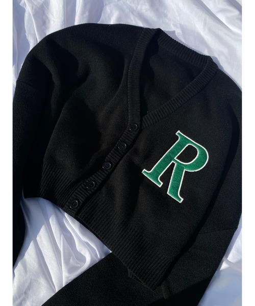 WC(ダブル シー)の「イニシャルロゴカーデ(カーディガン/ボレロ・レディース・ホワイト/ブラック/グリーン/ピンク・FREE)」の3枚目の写真