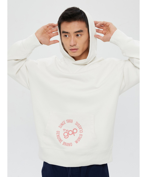 GAP(ギャップ)の「サークルgapロゴ プルオーバー パーカー(パーカー・メンズ・グレー/ブルー/ホワイト系その他・S/M/L/XL/XS/XXS)」の10枚目の写真