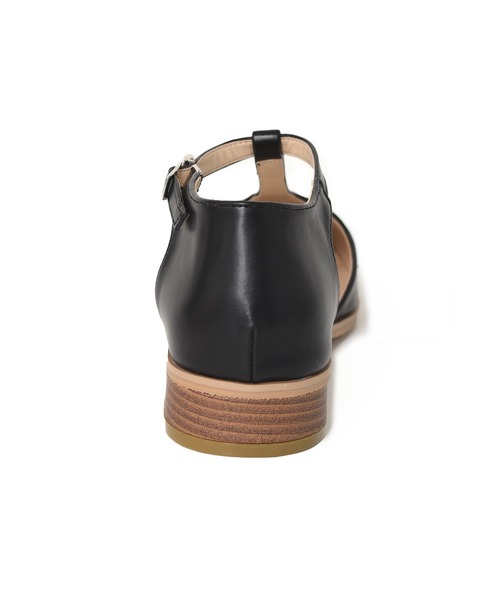 w closet（ダブルクローゼット）の「Tストラップパンプス（パンプス・レディース・ホワイト/ブラック/レッド・M/L）」の9枚目の写真