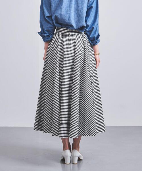 MADISON BLUE（マディソンブルー）の「＜MADISON BLUE（マディソンブルー）＞ギンガムチェック サーキュラー スカート ■■■（スカート・レディース・ブラック・01/02）」の4枚目の写真