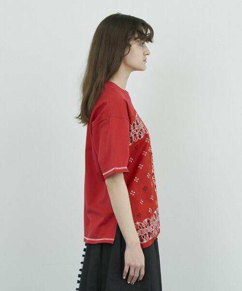 FRAPBOIS(フラボア)の「バンダナT(Tシャツ/カットソー・レディース・ブラック/レッド・2/1)」の3枚目の写真